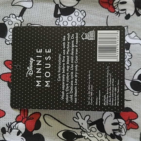 Minnie Mouse 'Strike A Pose' Disney 2-pack Kitchen Towels - NWT - Picture 6 of 6